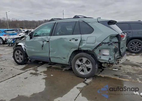 2022 Toyota Rav4 Xle из США, поврежденный, VIN 4T3RWRFV3NU075565